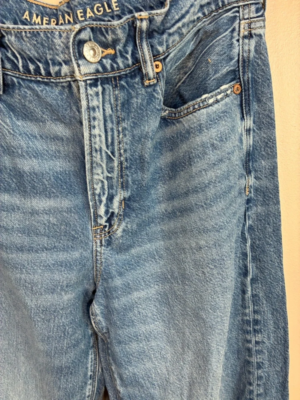 American Eagle Super High Rise Baggy Wide Leg Jeans - Picture 8 of 13